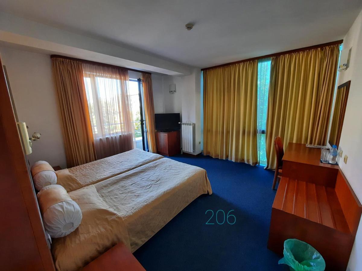 Hotel Latinka Sofya Dış mekan fotoğraf